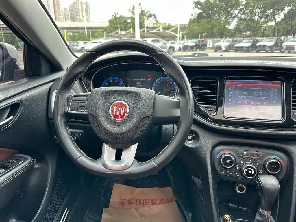 Fiat Viaggio 2016 2015 1.4T Auto Sport Edition