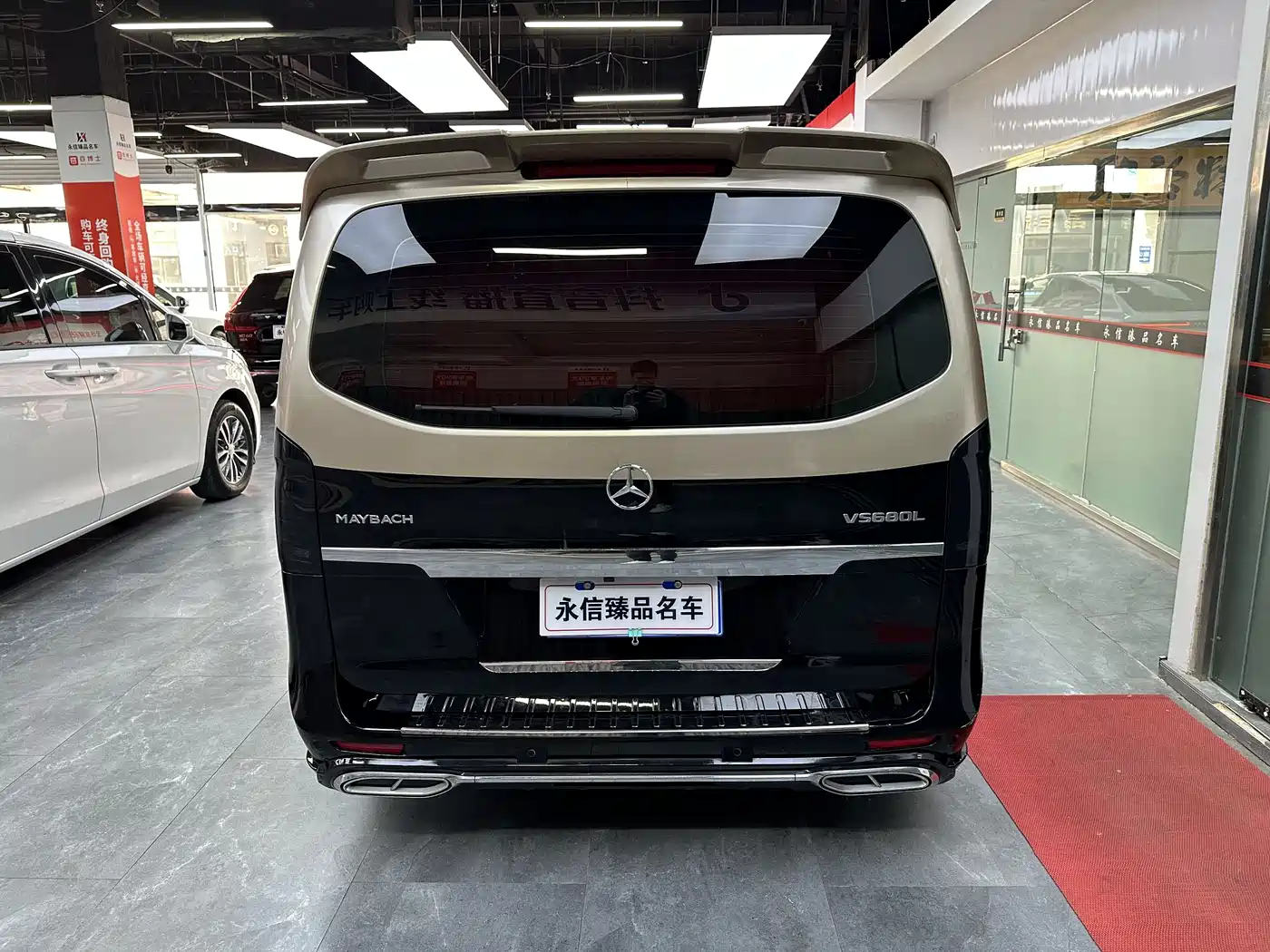 Mercedes-Benz Vito 2023 2.0T Business 7-Seater фото 4