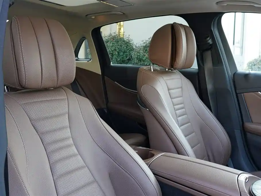 Mercedes-Benz E-Class 2020 E 300 L Sport Fashion Model фото 33