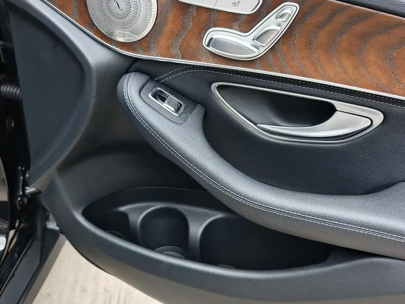 Mercedes-Benz GLC 2020 GLC 260 L 4MATIC Luxury фото 9