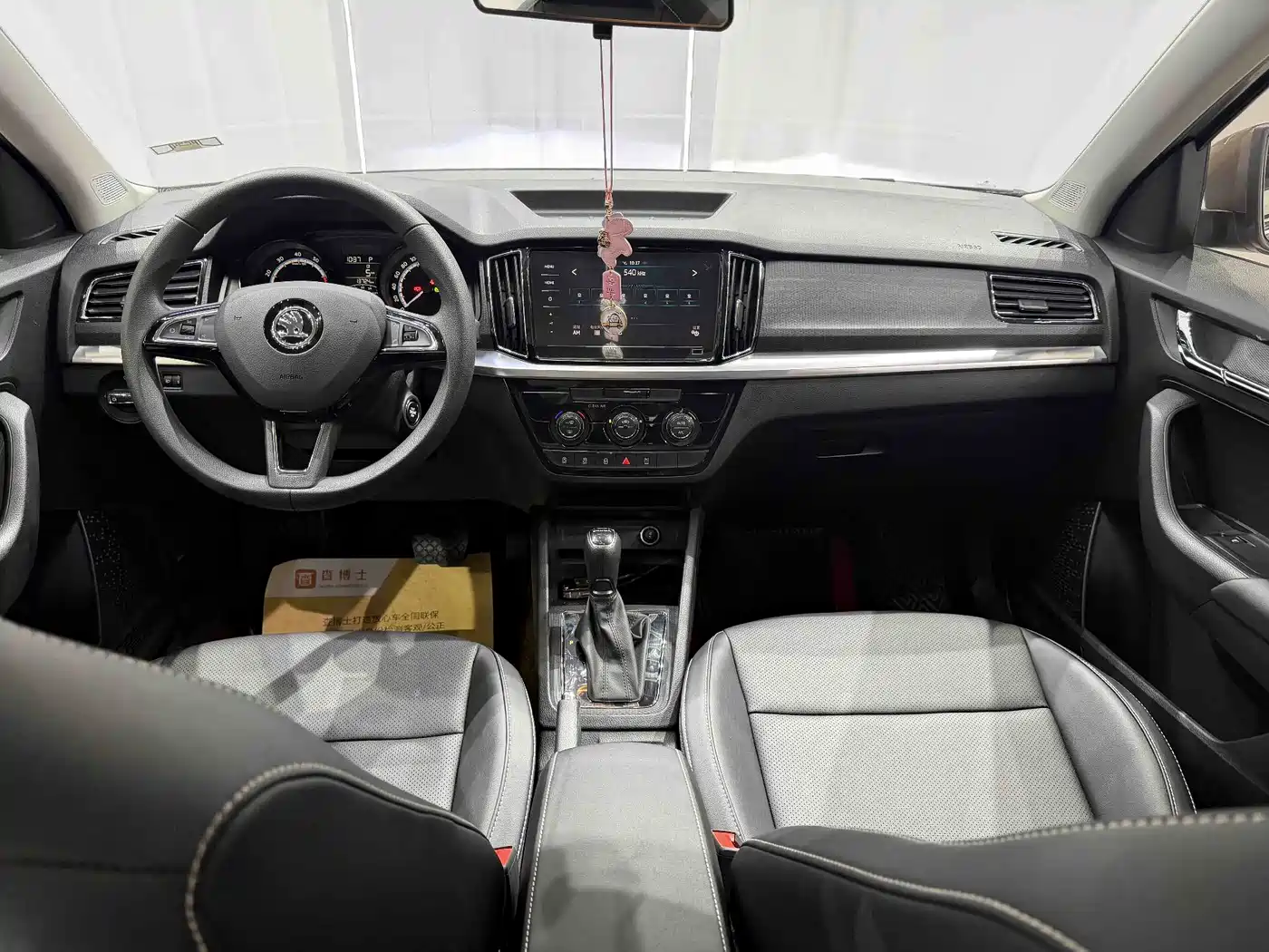 Škoda Kamiq 2022 1.5L Automatic Comfort Edition фото 14