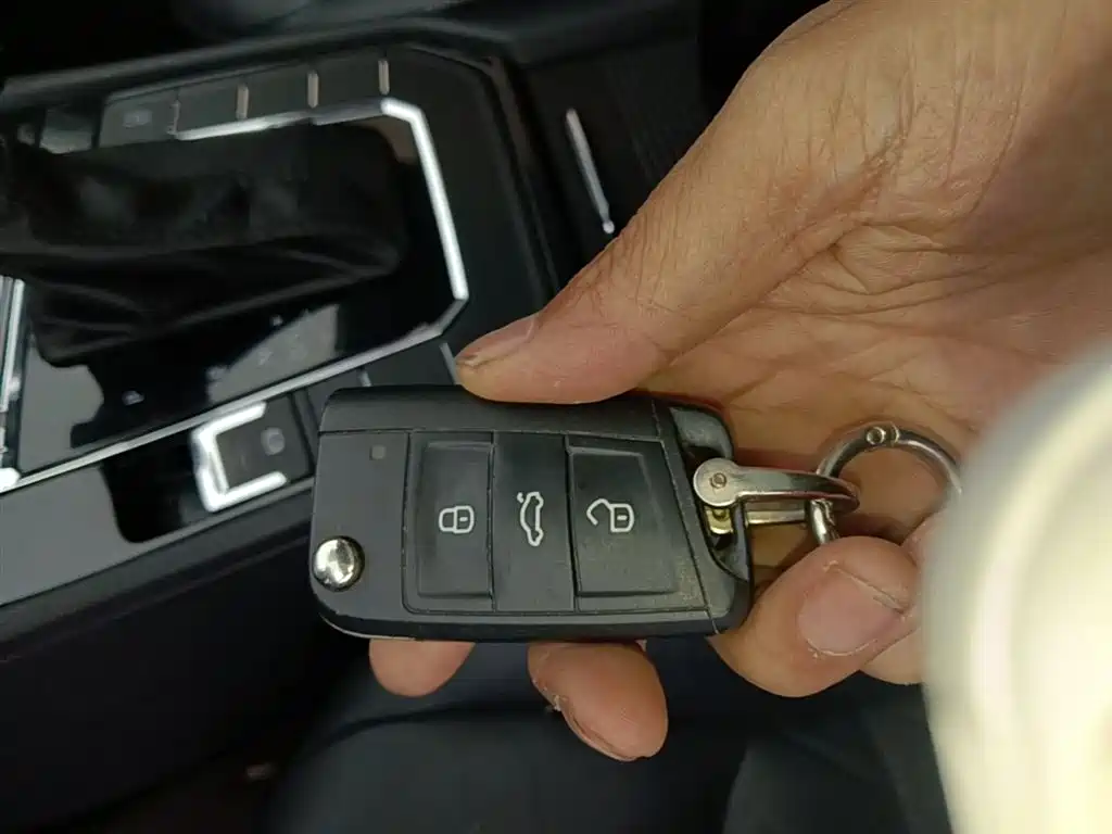 Volkswagen Lamando 2015 330TSI DSG Comfort фото 9