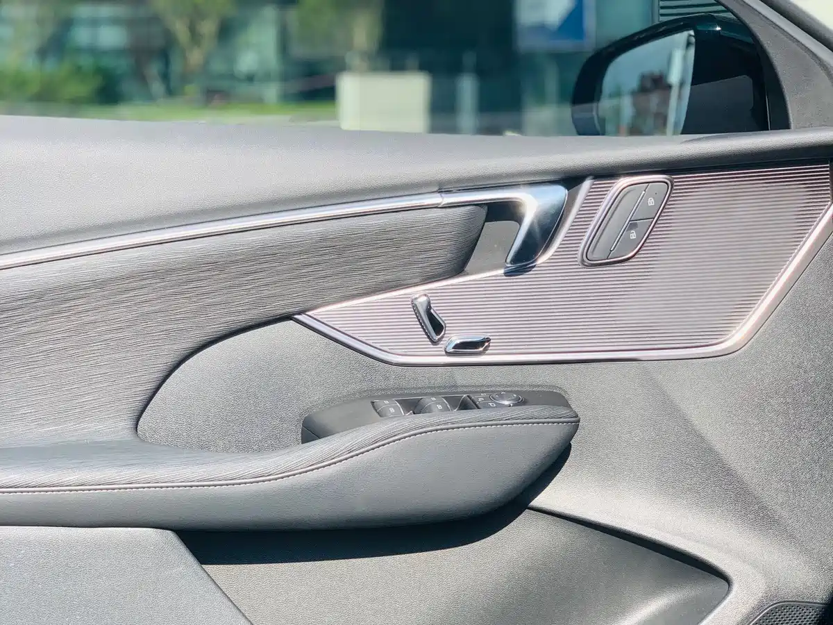 Buick LaCrosse 2025 2025 Model 28T Platinum Edition
