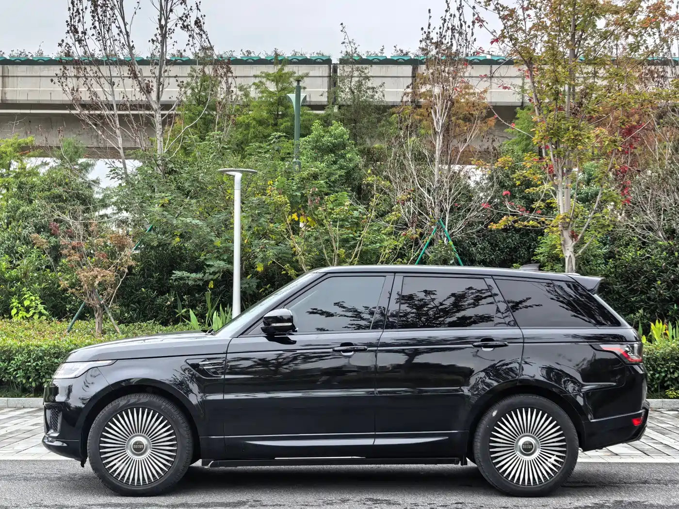 Land Rover Range Rover Sport 2020 3.0 L6 HSE DYNAMIC фото 7
