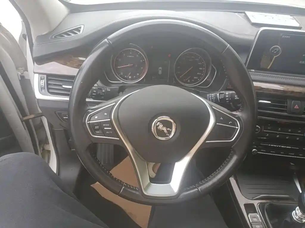 Hanteng Auto Hanteng X7 2017 2016 1.5T Manual Premium Edition