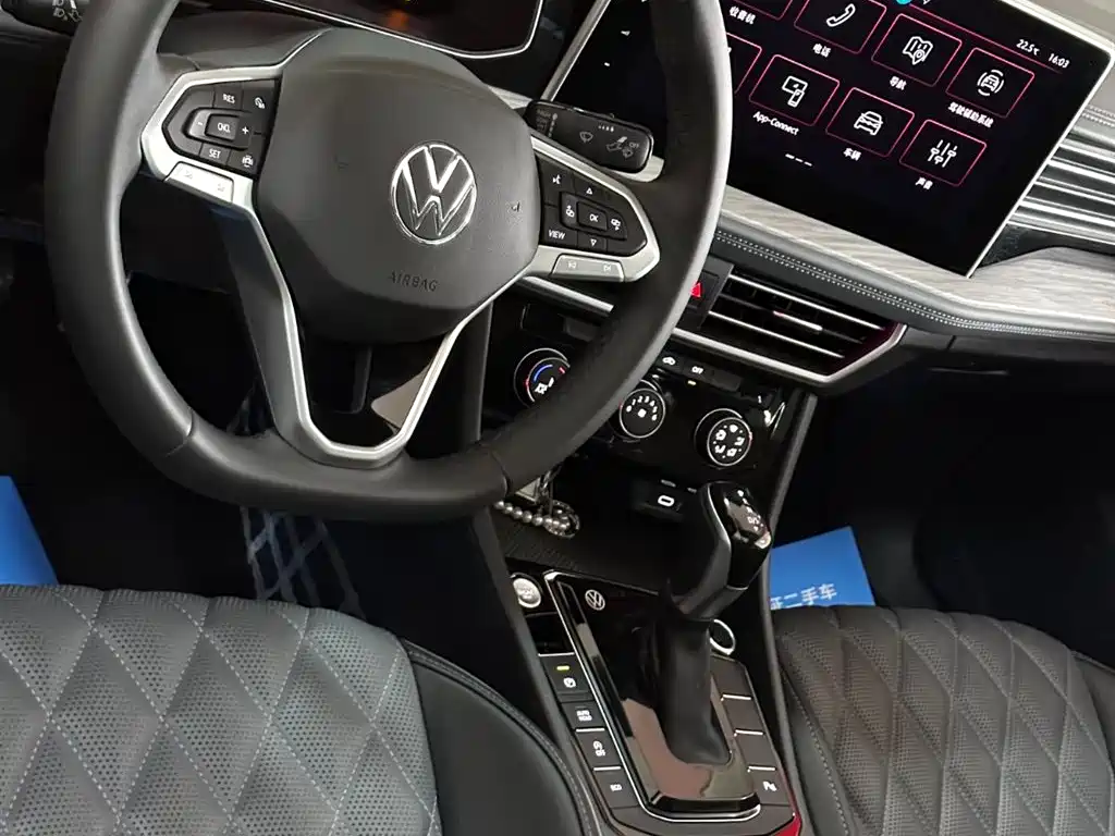 Volkswagen Sagitar 2025 300TSI DSG Surpass Edition фото 22