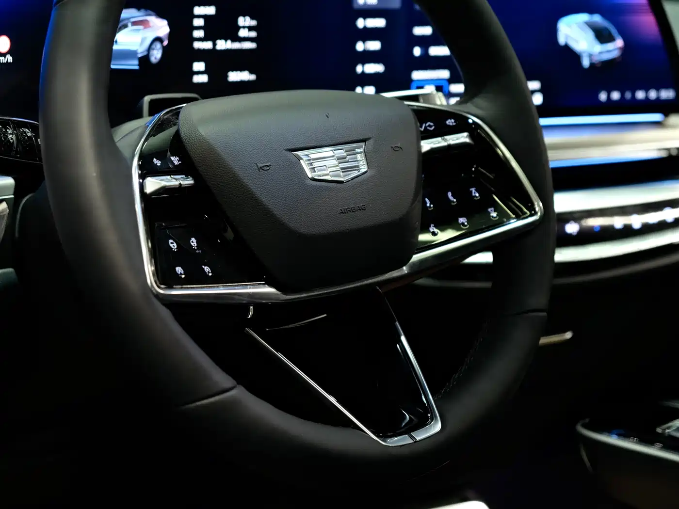 Cadillac IQ Rui Ge 2022 All-Wheel Drive High Performance Premium Edition фото 6