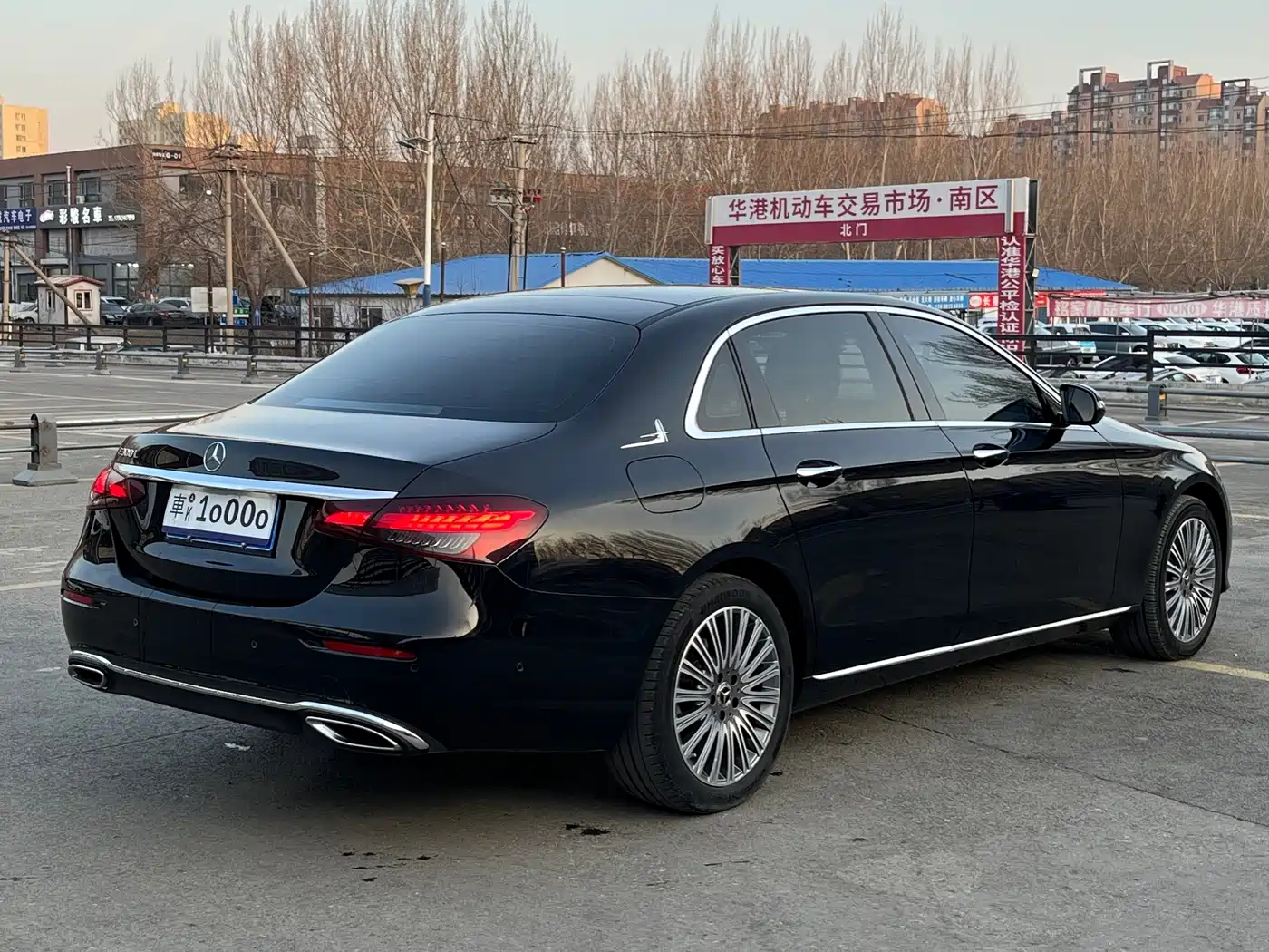 MERCEDES-BENZ E CLASS