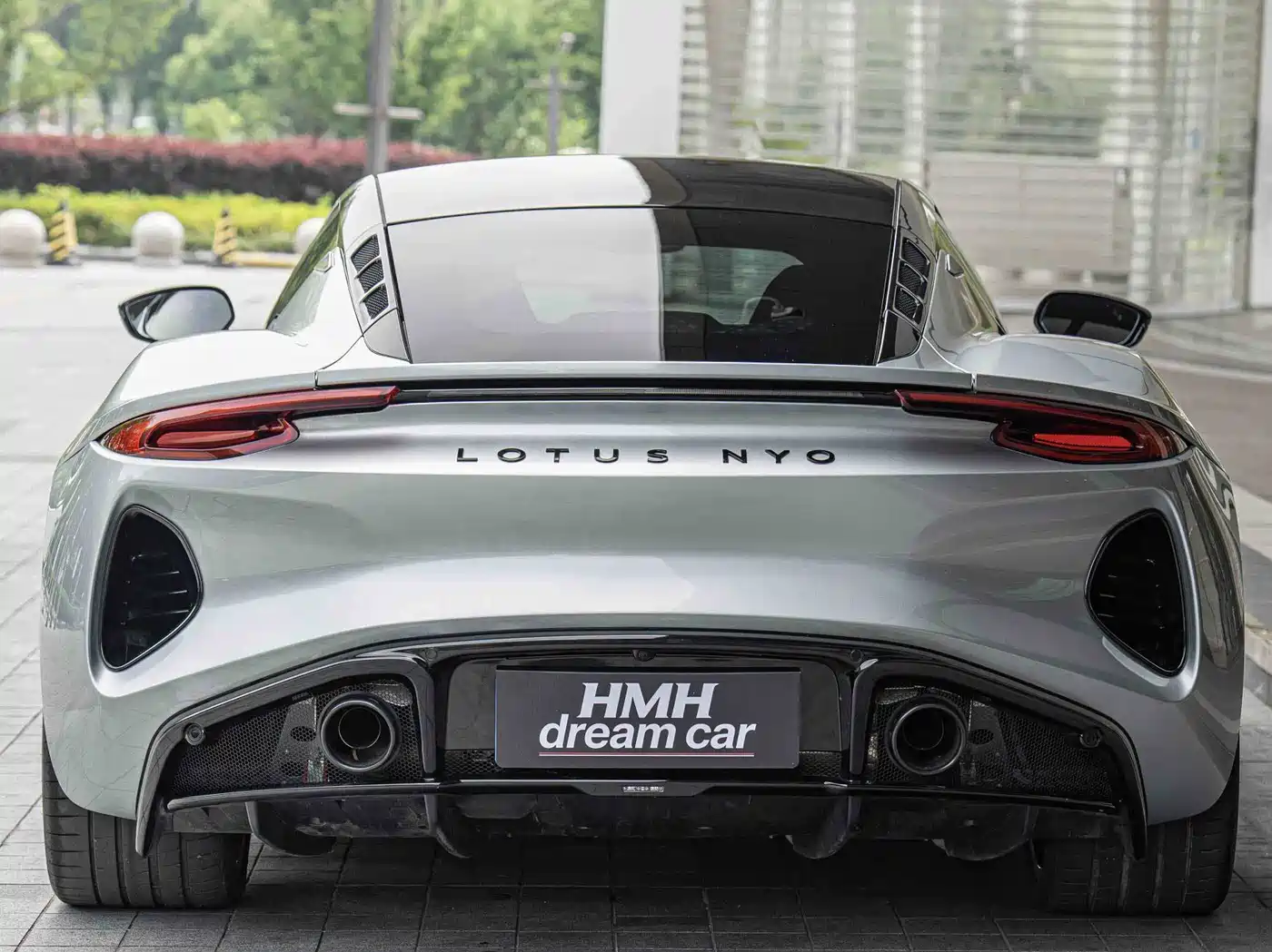 Lotus Cars EMIRA 2021 2.0T DCT First Edition фото 8
