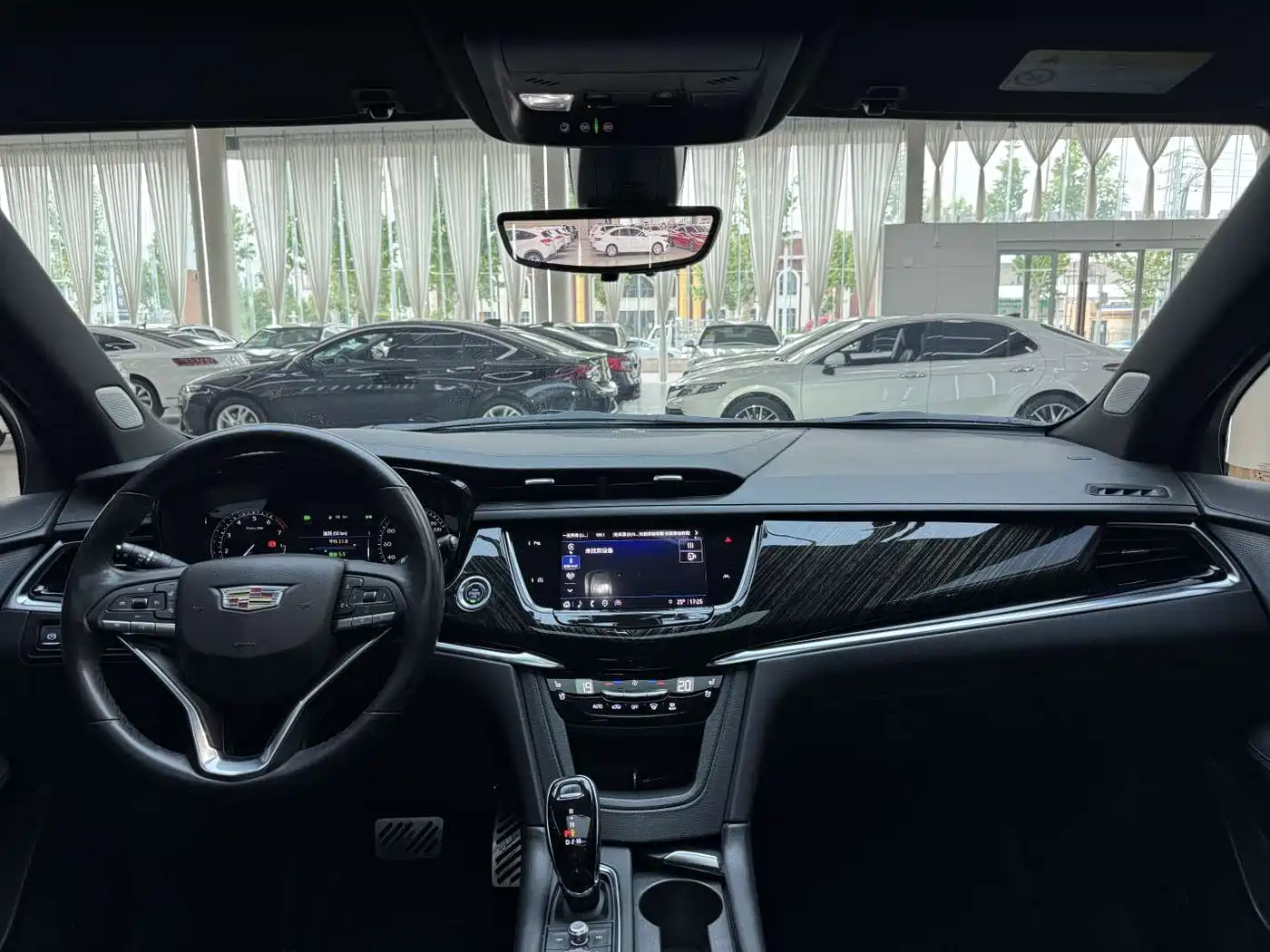 Cadillac XT6 2022 2.0T 6-Seater 4WD Luxury Edition фото 19