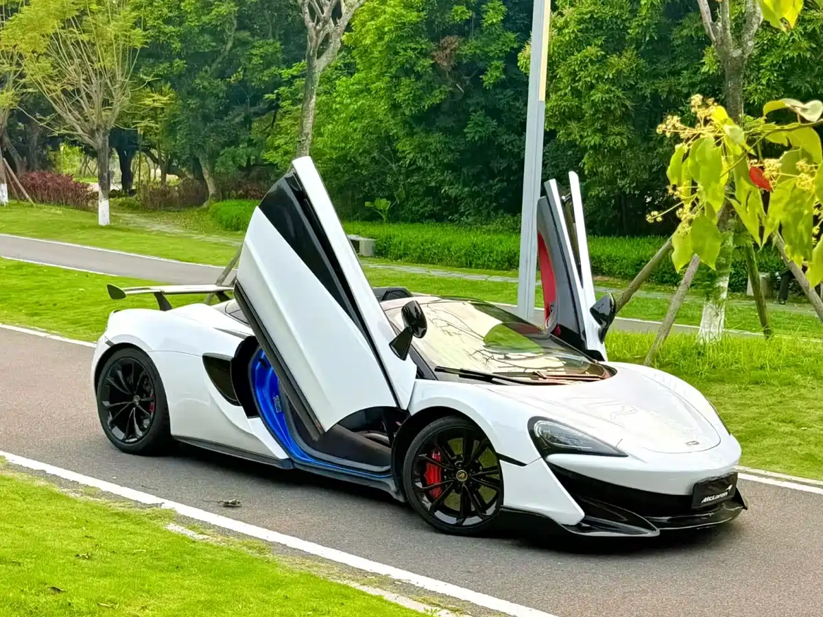 McLaren 570 2019 570S 3.8T Spider фото 3