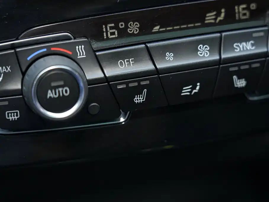 BMW X1 2019 sDrive18Li Fashion Model фото 9