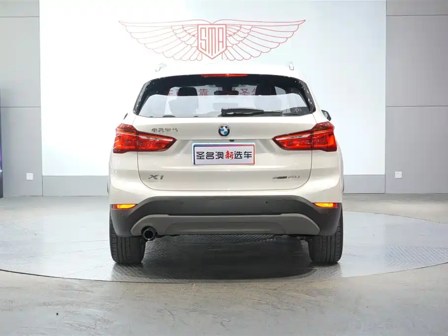 BMW X1 2019 sDrive18Li Fashion Model фото 5