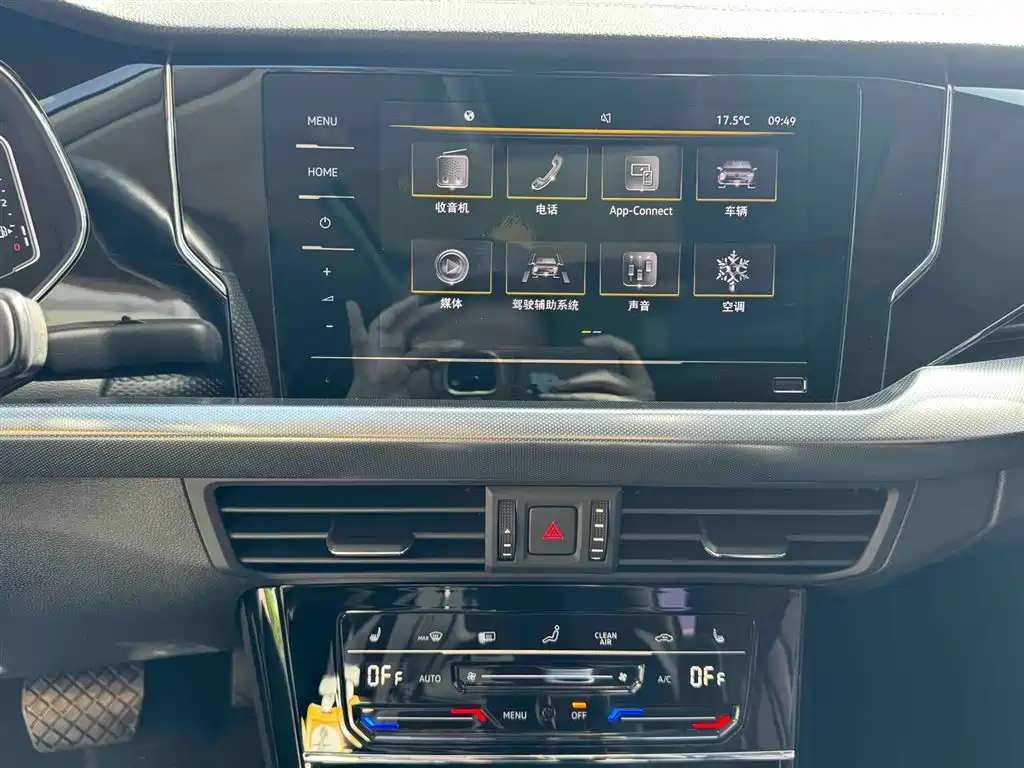 Volkswagen Passat 2022 330TSI Elite Edition фото 19