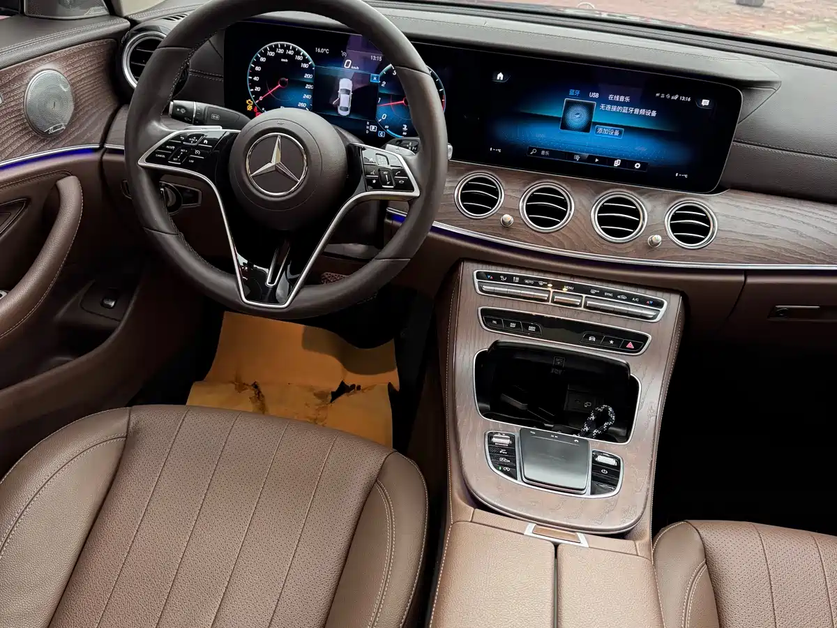 Mercedes-Benz E-Class 2021 E 300 L Fashion фото 7