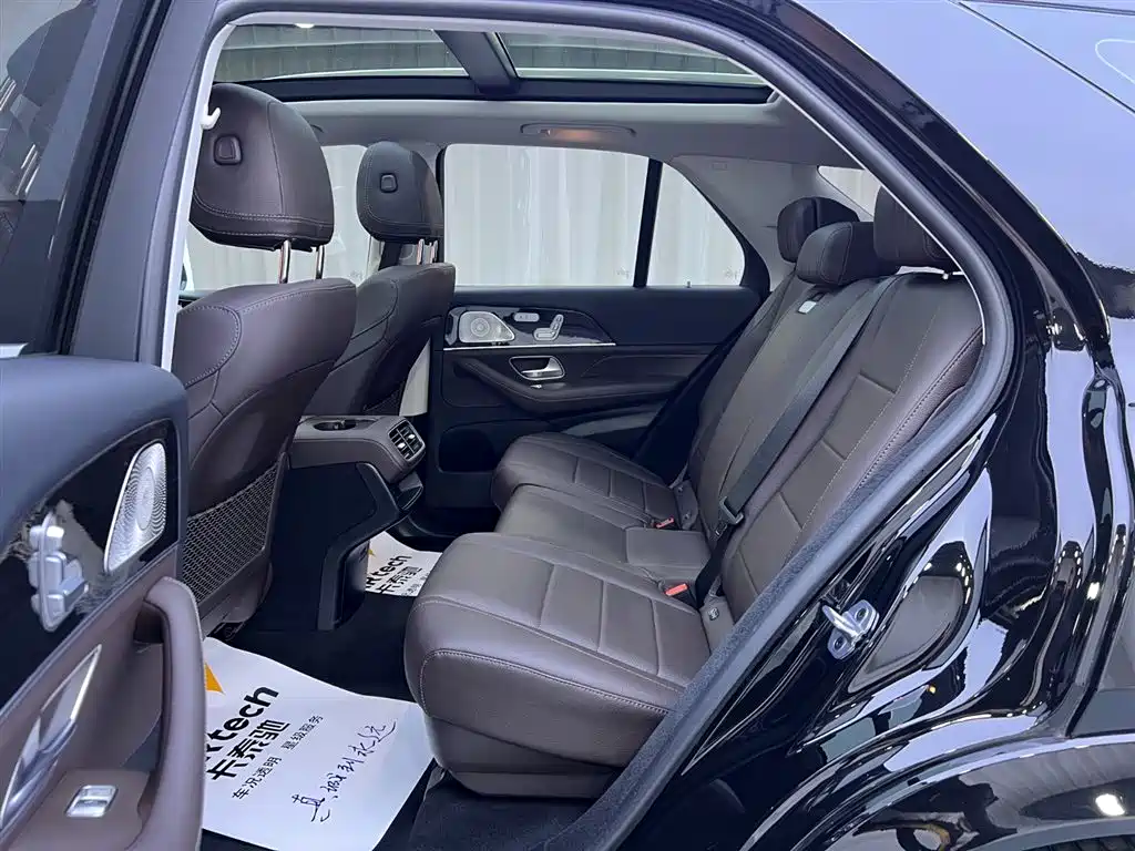Mercedes-Benz GLE 2023 GLE 350 4MATIC Fashion фото 8