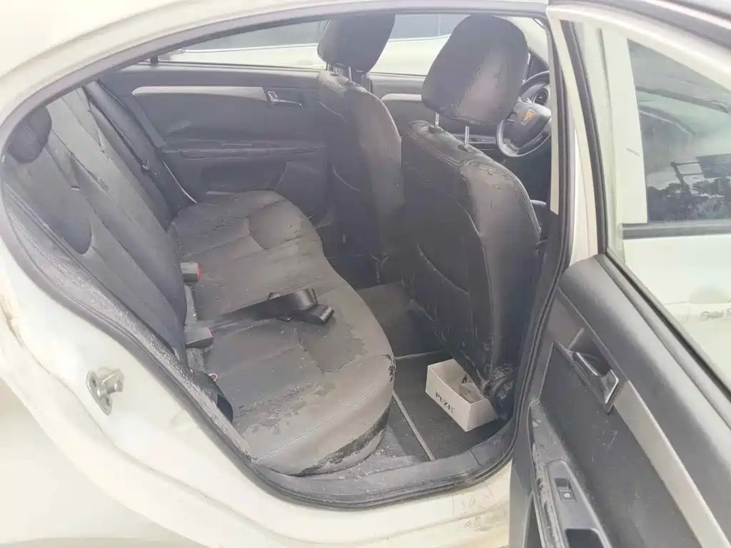 Roewe 350 2014 2014 1.5L Automatic Express Edition