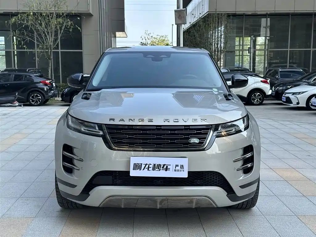 Land Rover Range Rover Evoque 2024 Range Rover Evoque L 249PS Light Master Edition фото 4