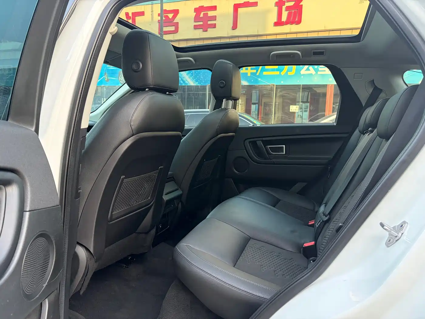 Land Rover Discovery Sport 2018 240PS PURE Edition фото 11