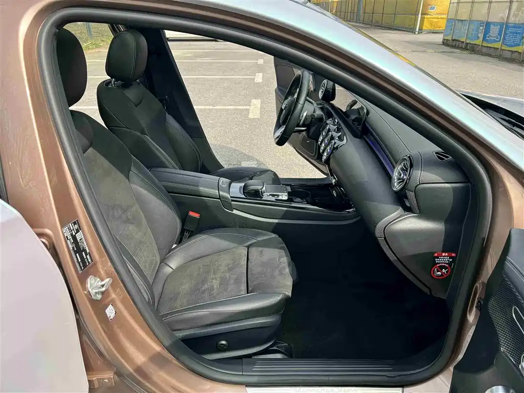 Mercedes-Benz A-Class 2019 A 200 L Sport Sedane Pioneer Special Edition фото 15