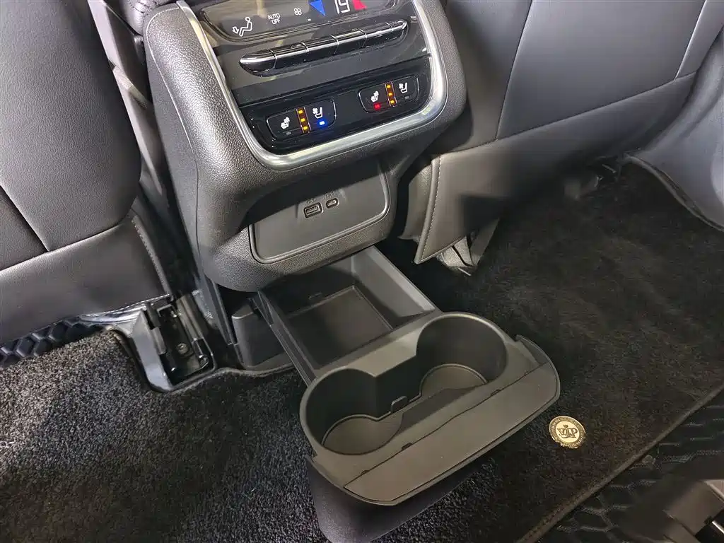 Buick Enclave 2022 652T AWD Premium Flagship 6-Seater фото 23