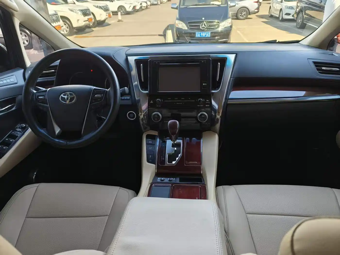 Toyota Alphard 2015 3.5L Luxury Edition фото 5