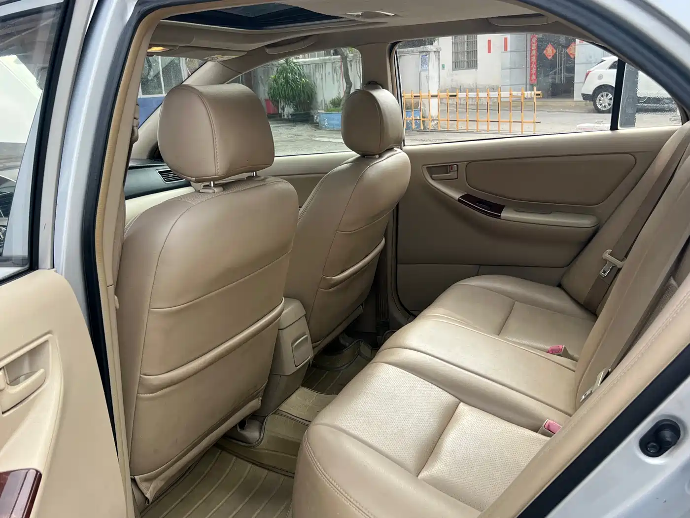 Toyota Corolla 2013 1.6L Automatic Excellence Edition фото 16