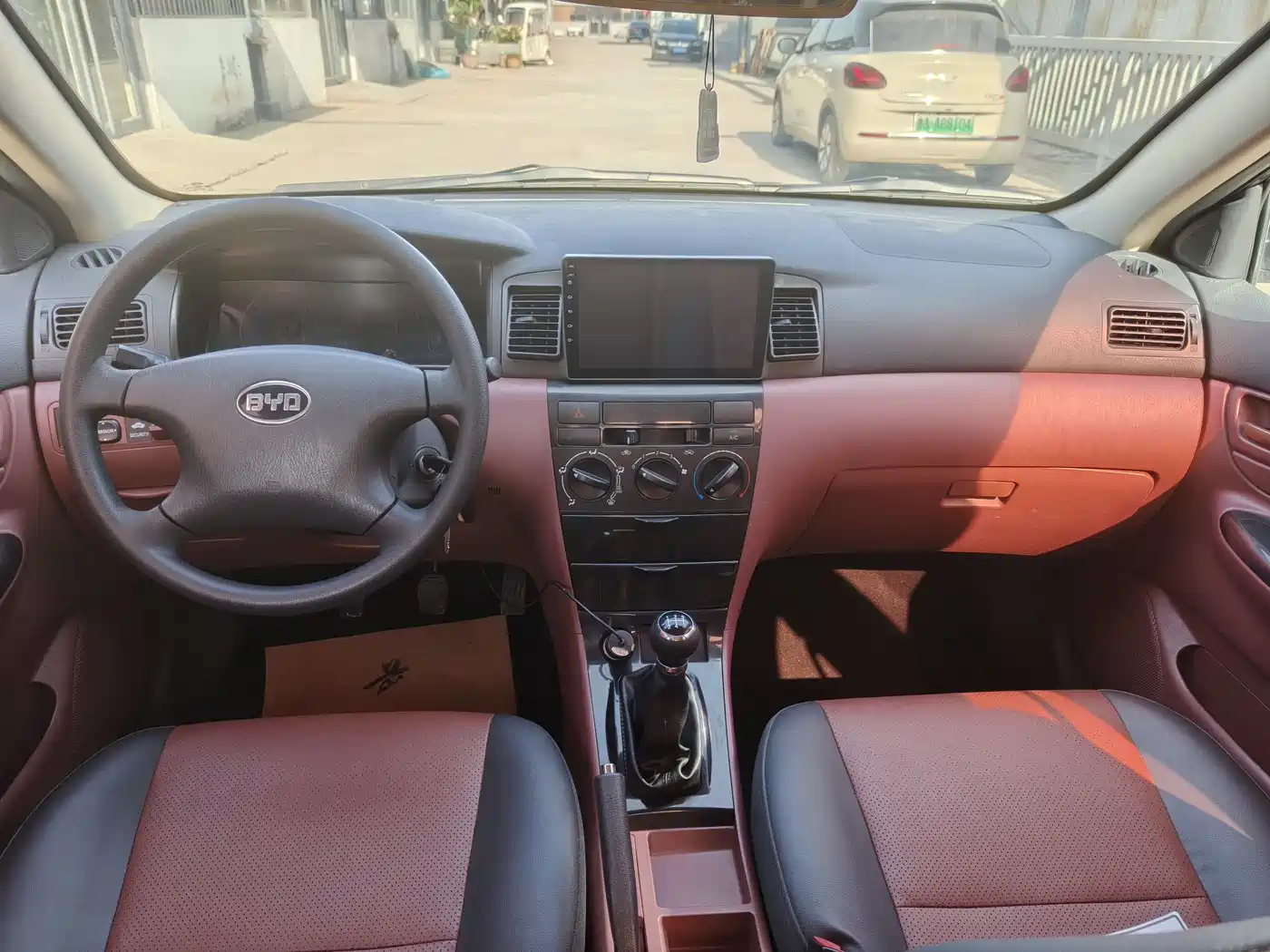 BYD F3 2015 Energy-saving Edition 1.5L Manual Comfort фото 10