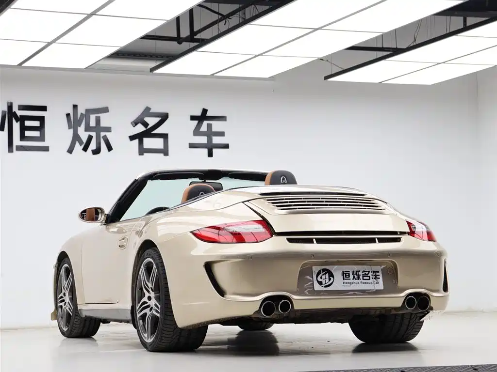 Photo 22 - Porsche 911