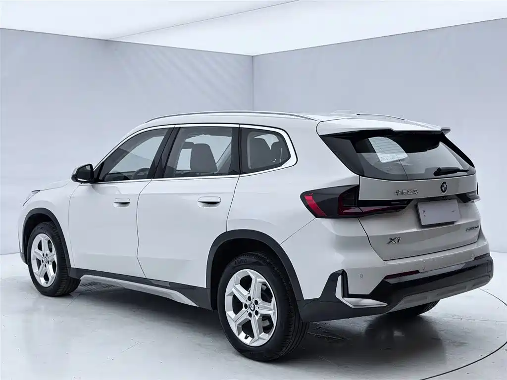 BMW X1 2023 sDrive20Li X Design Package фото 4