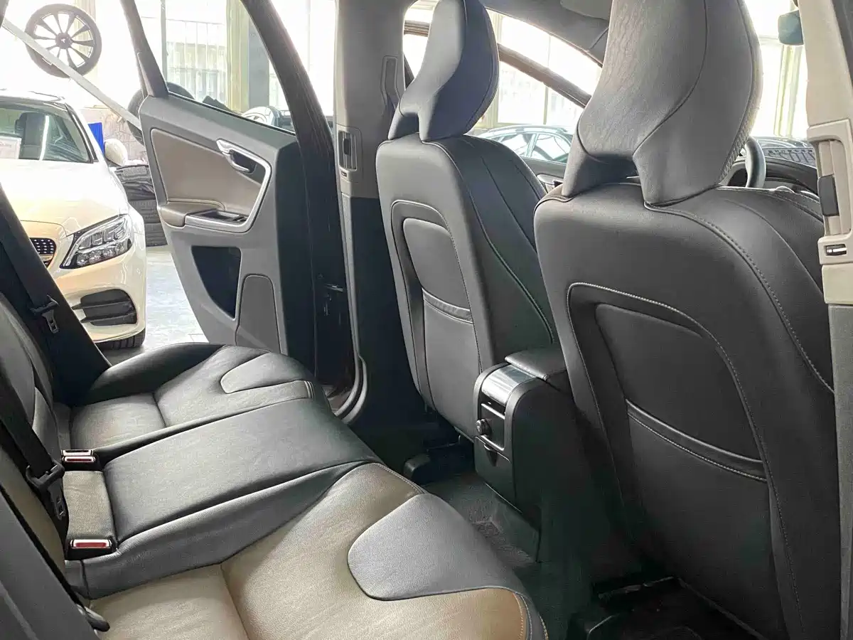 Volvo XC60 2015 2015 T5 AWD Smart Distance Edition
