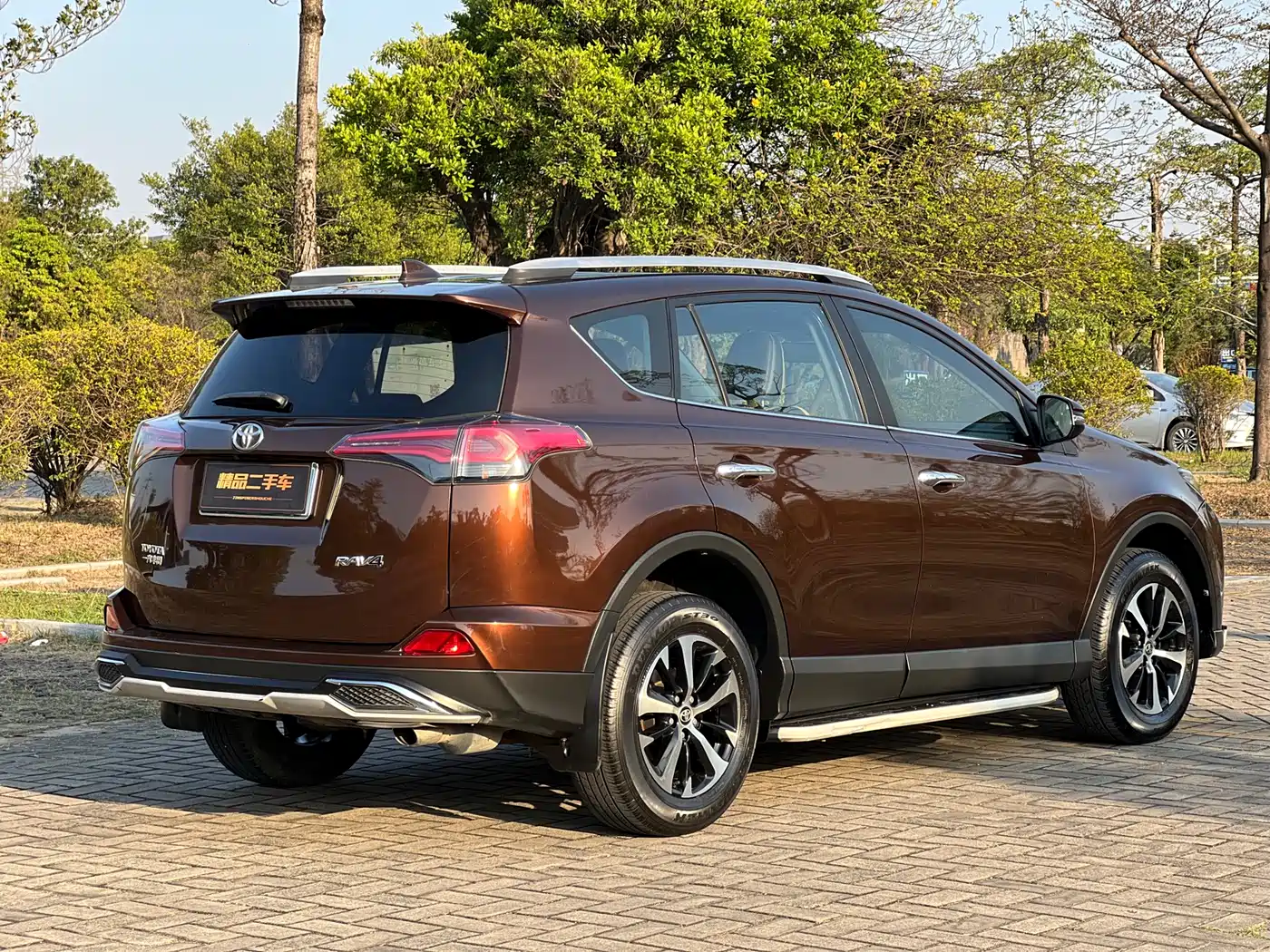 Toyota RAV4 Rongfang 2016 2.0L CVT 2WD Smart (China V) фото 8