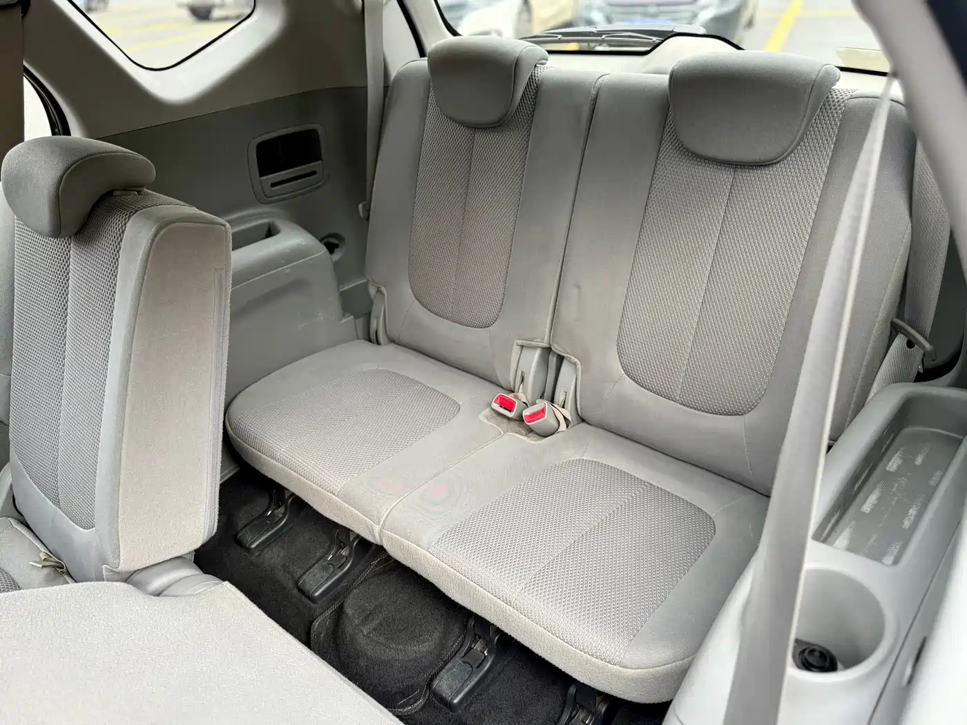 Kia Carens 2011 2.0L 7-Seater Automatic Luxury фото 13
