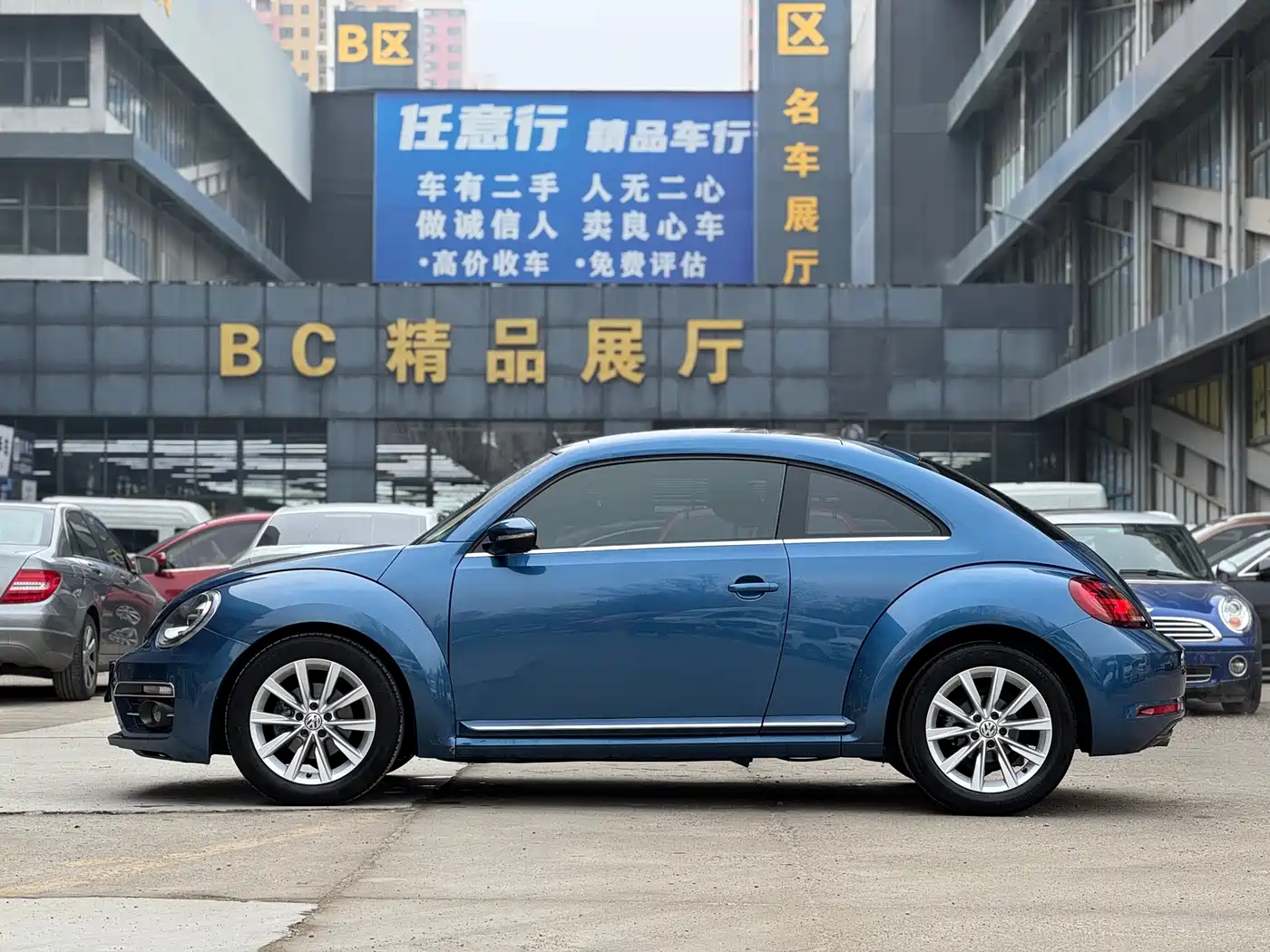 Volkswagen Beetle 2017 180TSI Style фото 4