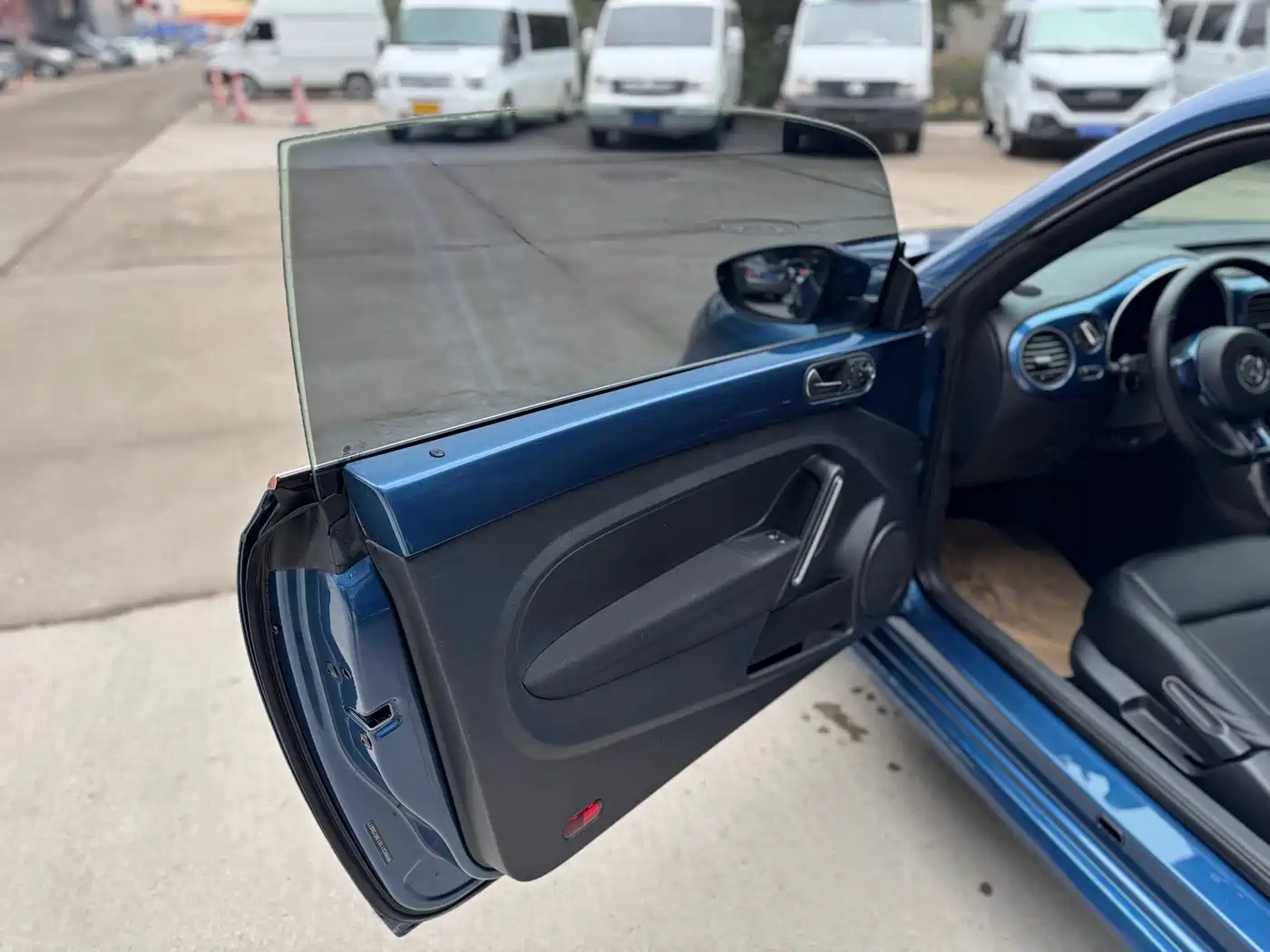 Volkswagen Beetle 2017 180TSI Style фото 10