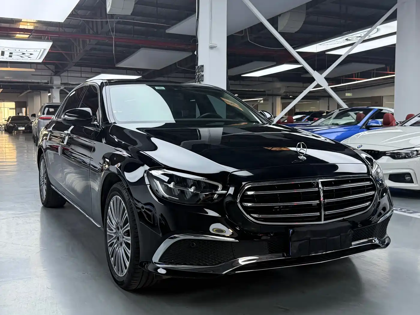 Mercedes-Benz E-Class 2022 E 300 L Fashion фото 3