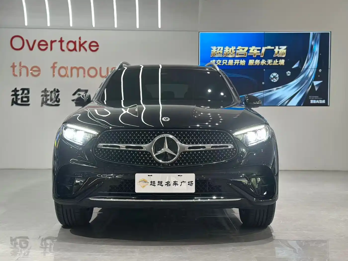Mercedes-Benz GLC 2024 GLC 260 L 4MATIC Luxury 5-seater фото 2
