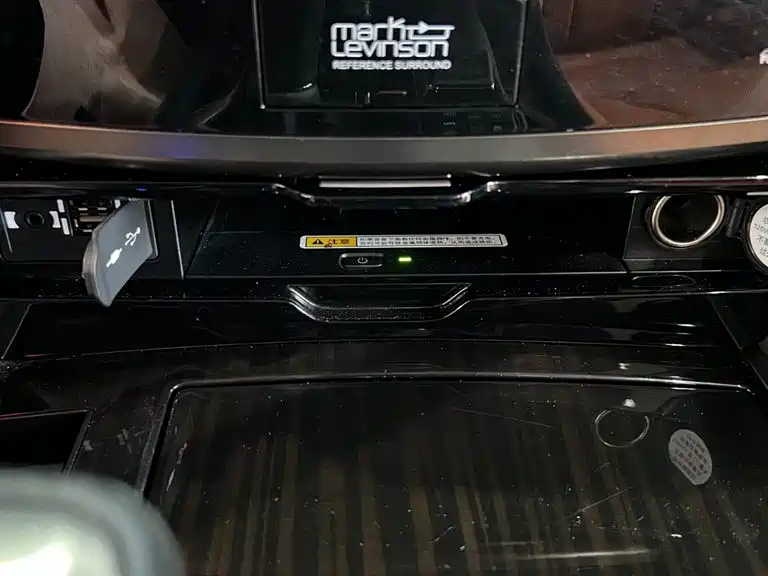 Lexus LX 2019 570 Dynamic Luxury Edition фото 13