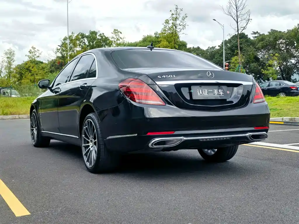 Фото 5 - Mercedes-Benz S-Class