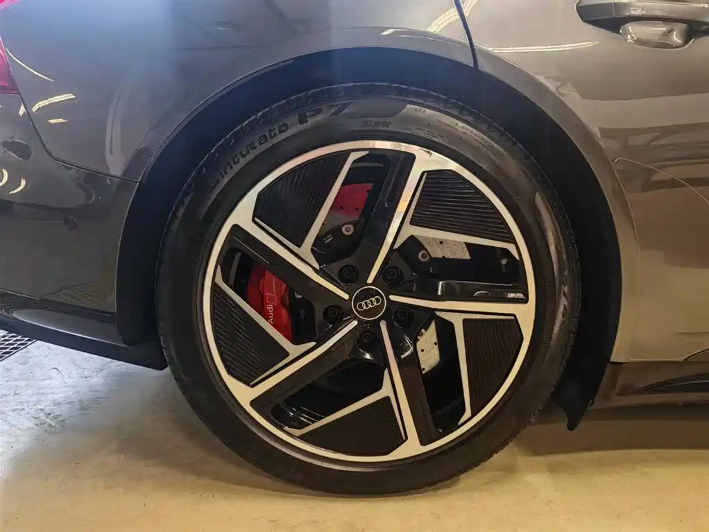 Audi RS e-tron GT 2025 2023 Base Model