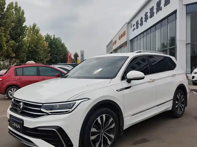 Volkswagen Tiguan L 2022 330TSI Auto 2WD R-Line Premium Edition — фото 1