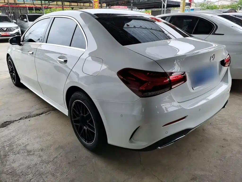MERCEDES-BENZ CLASS A