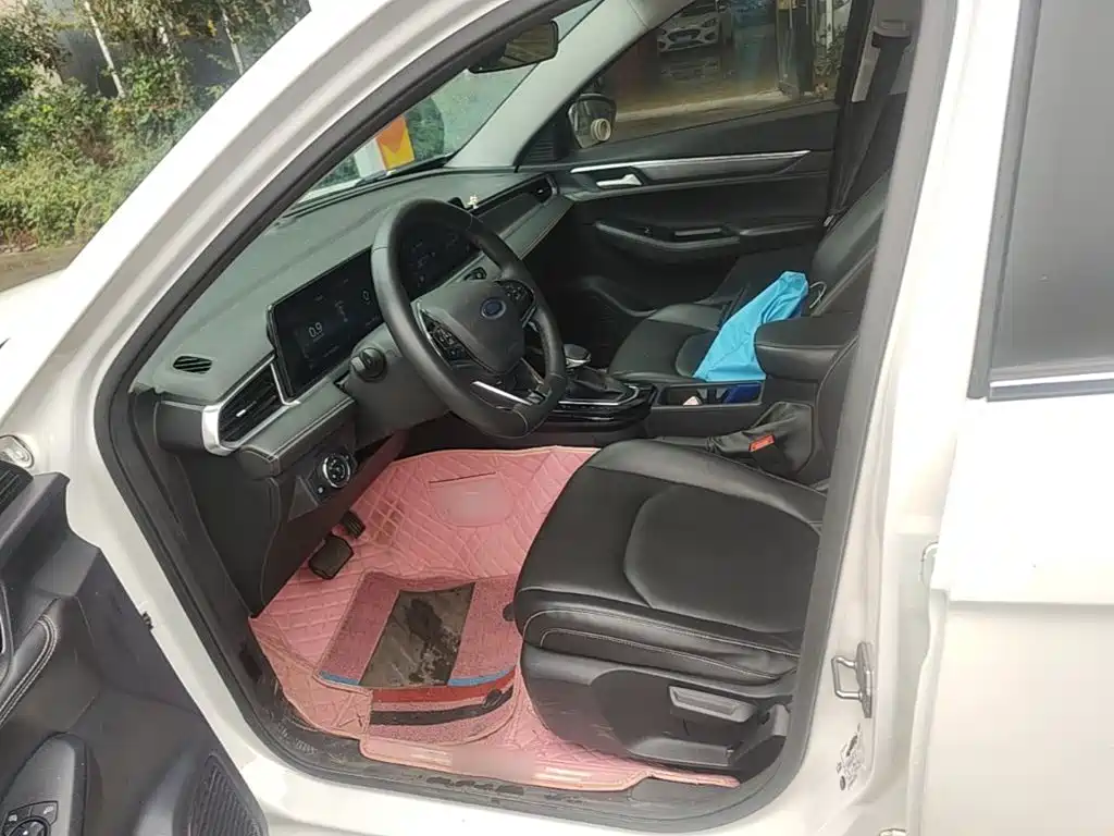 Ford Escort 2022 2021 1.5L Automatic Diamond Edition