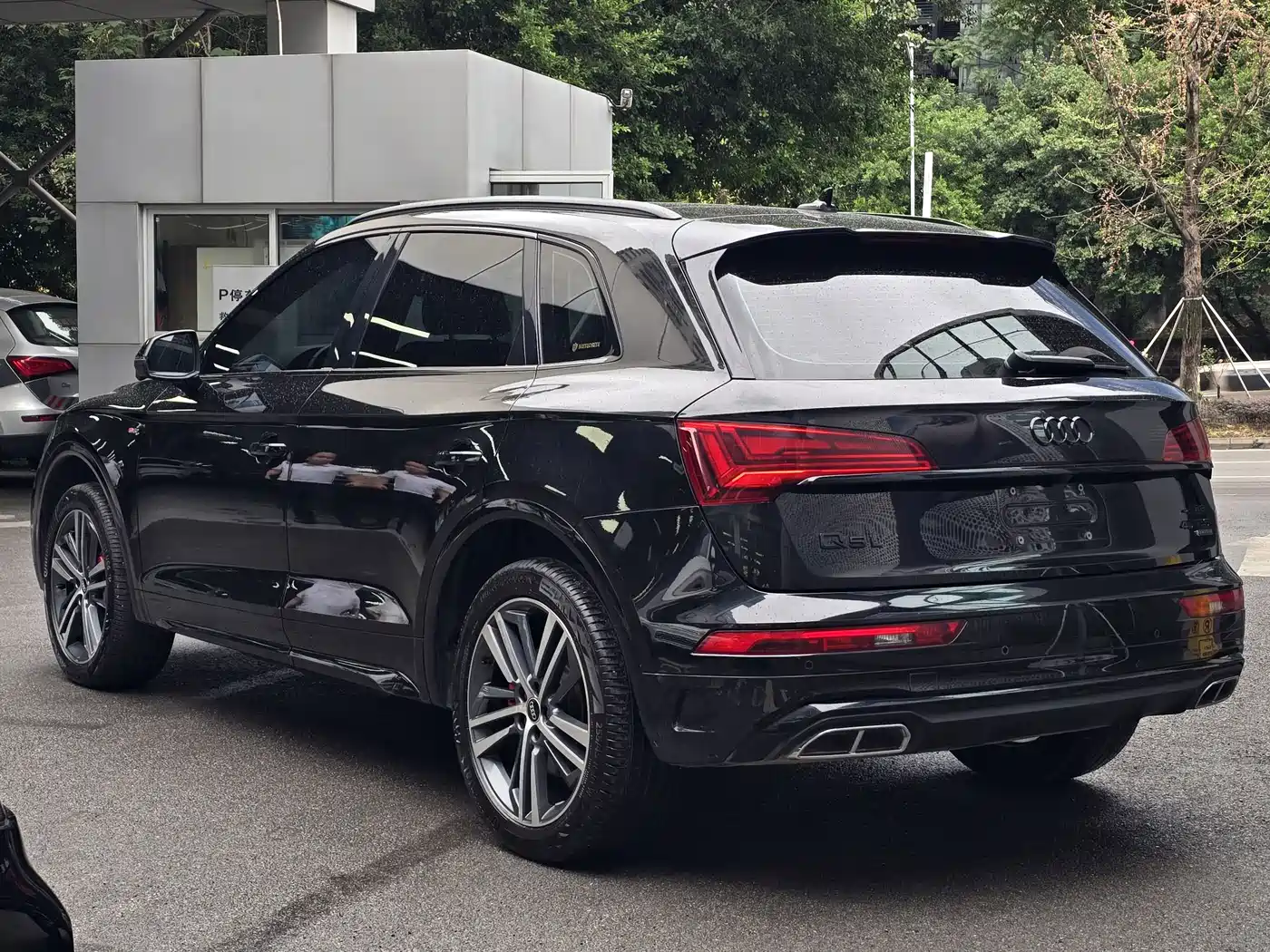 Audi Q5L 2022 40T Luxury Dynamic фото 7