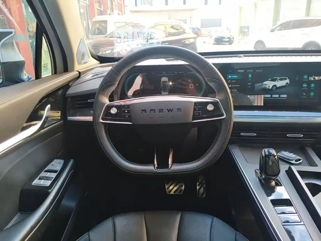 صورة 11 - Roewe RX5 eMAX