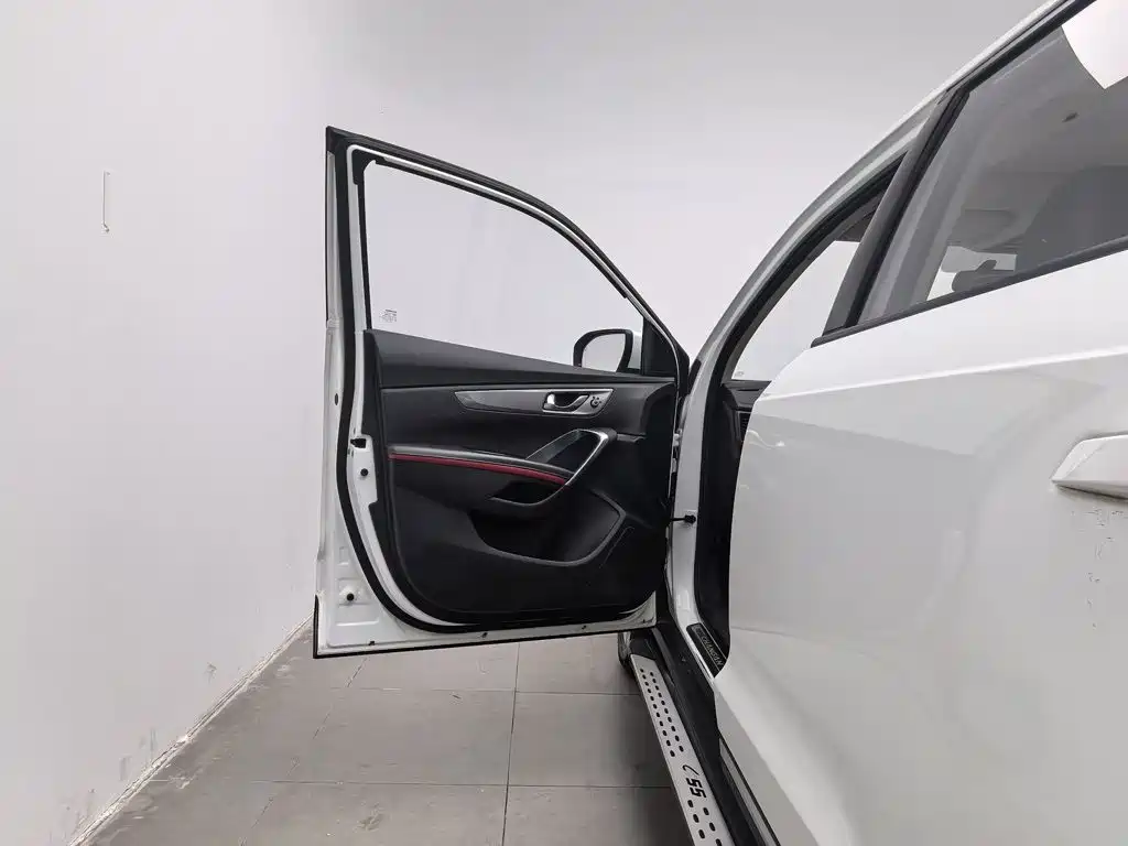 Changan CS55 2017 2017 1.5T Manual Xuanse Edition
