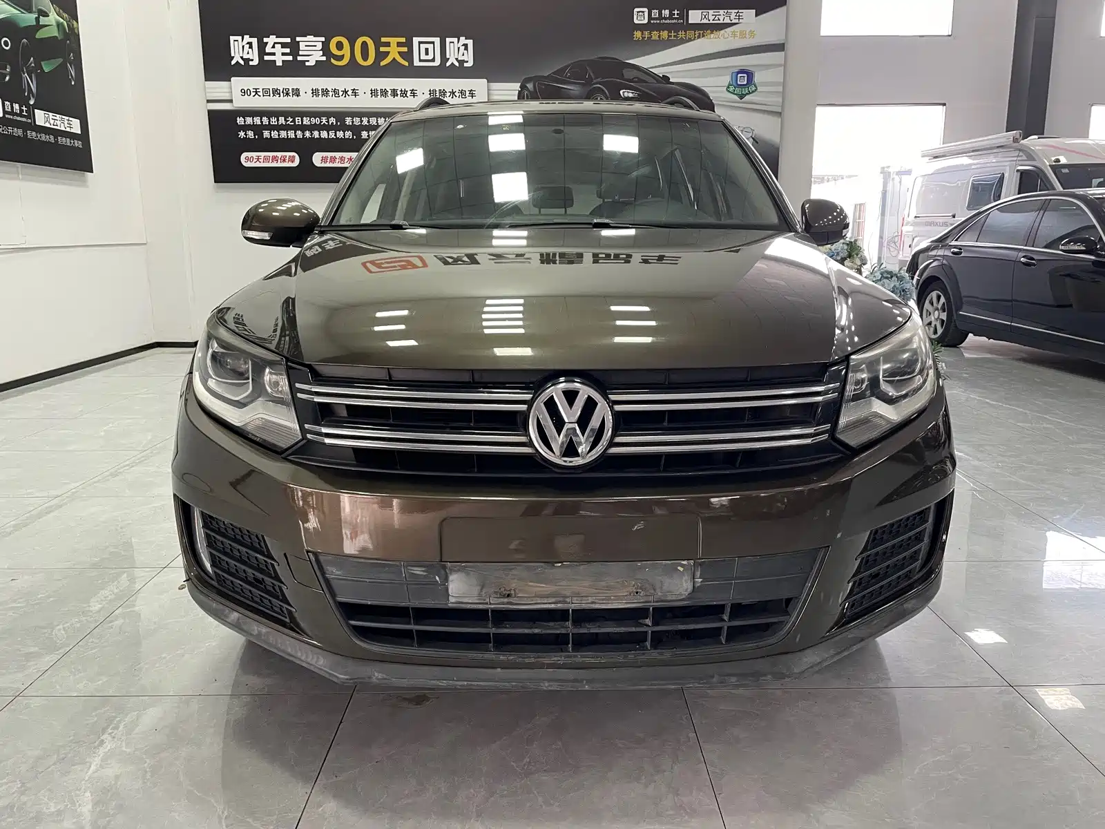 Фото 2 - Volkswagen Tiguan