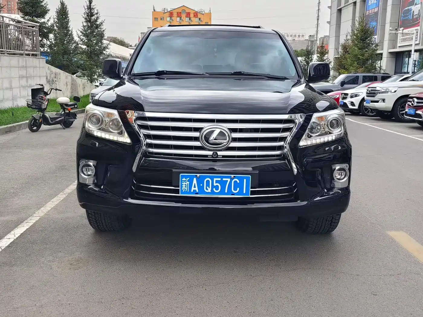 Lexus LX 2011 2009 570