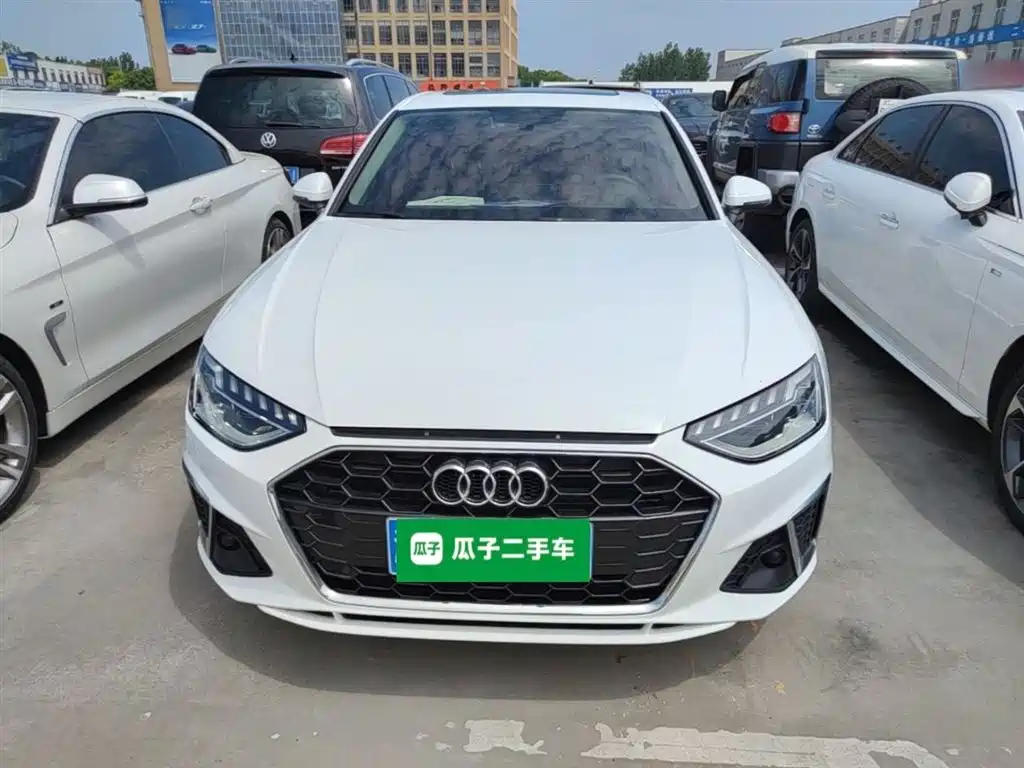 Audi A4L 2020 40 TFSI Fashion Dynamic Edition фото 3