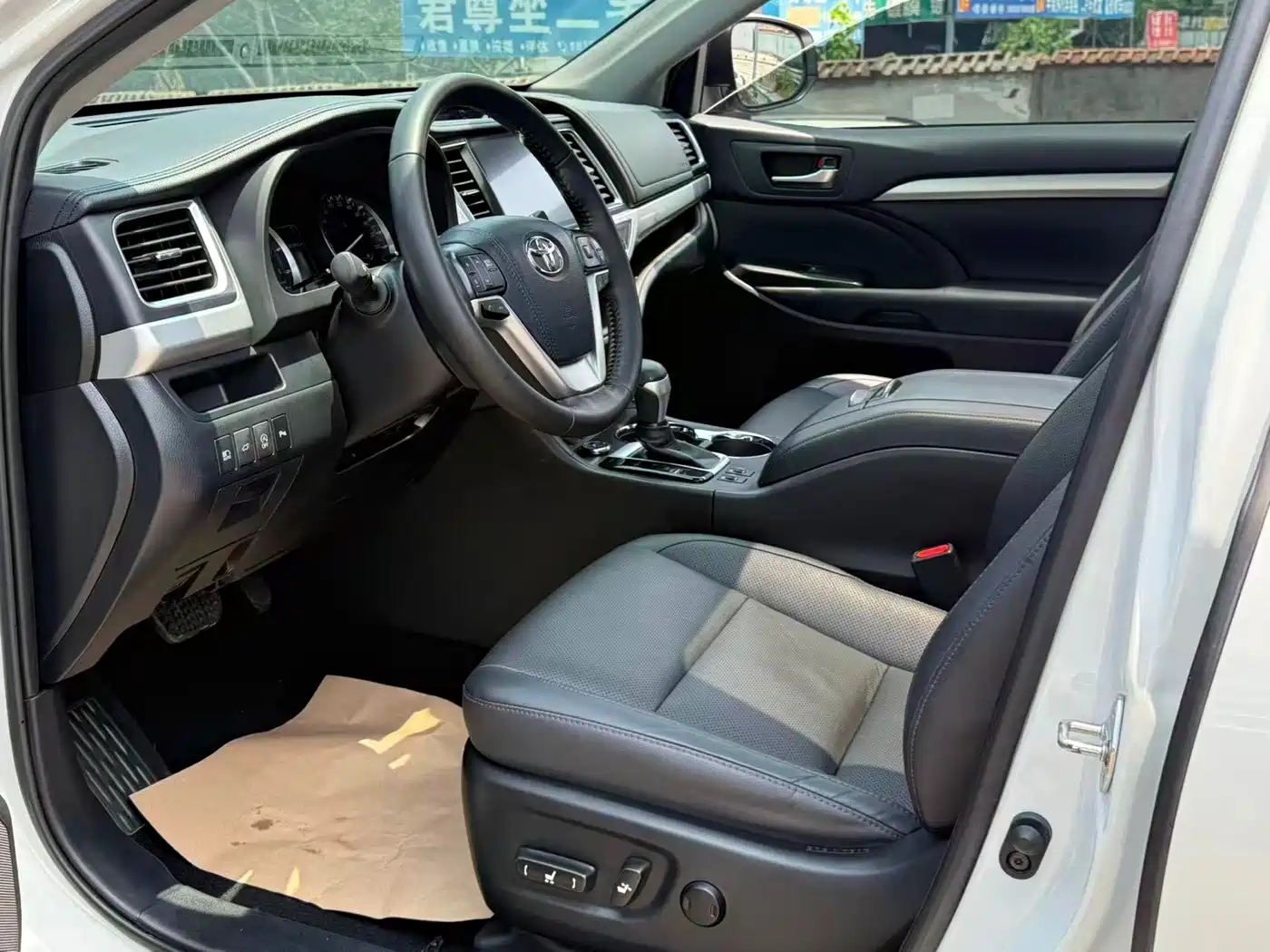 Toyota Highlander 2018 2.0T 4WD Premium 7-seater China VI фото 6
